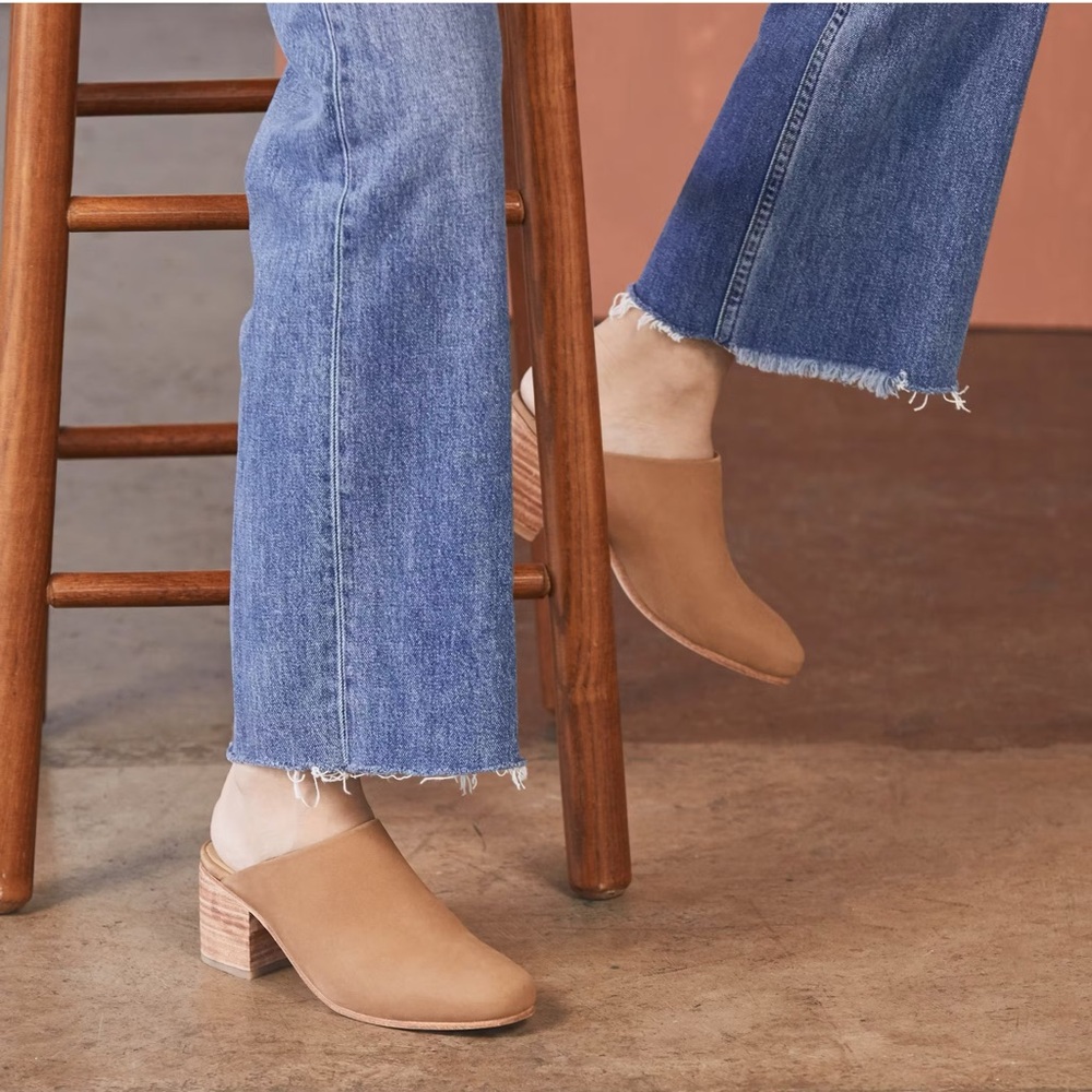 Nisolo Brown Block Heel Mules - Picture 14 of 14